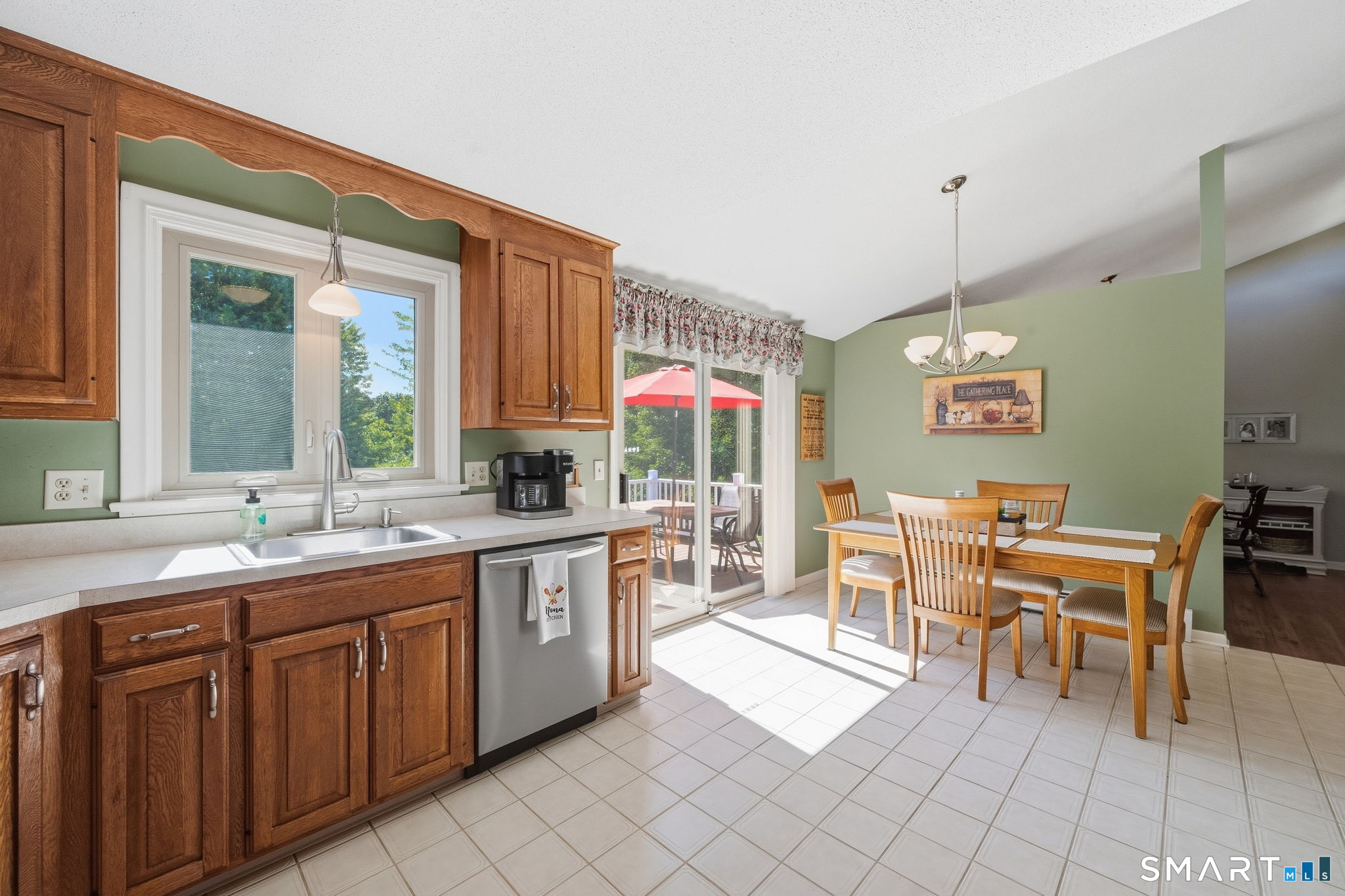 207 Lisa Drive South Windsor CT 06074