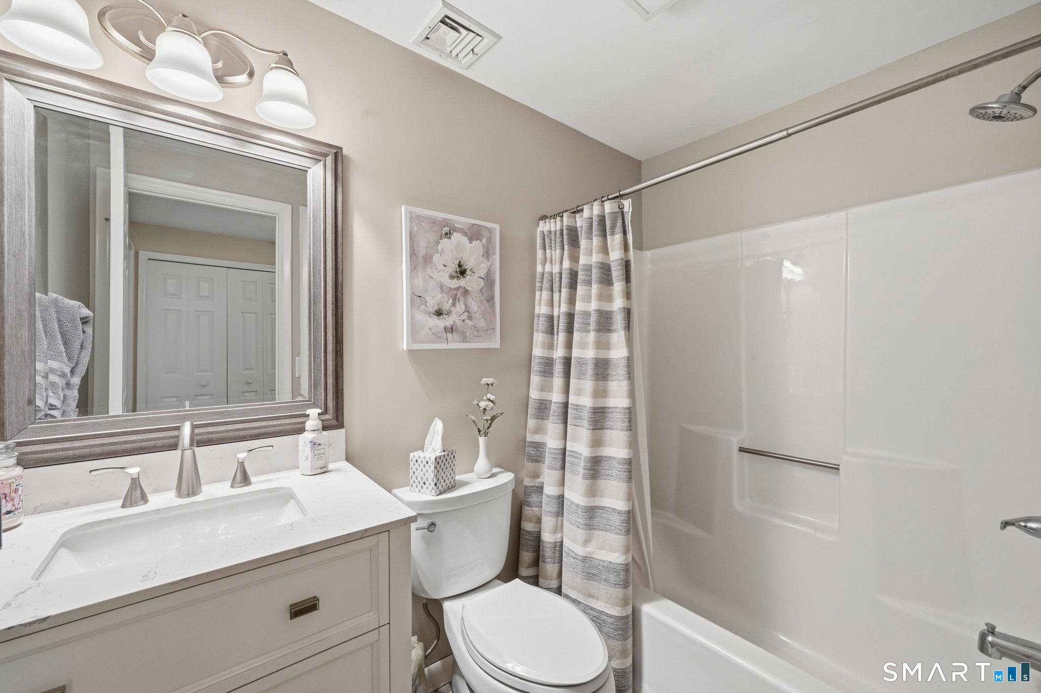 207 Lisa Drive South Windsor CT 06074