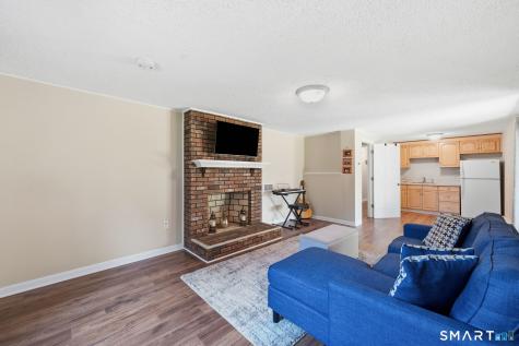 207 Lisa Drive South Windsor CT 06074