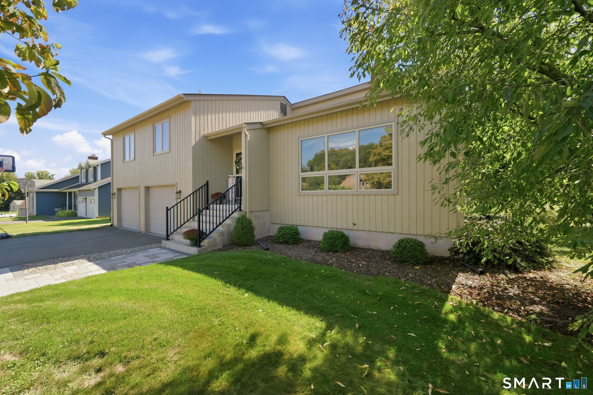 207 Lisa Drive South Windsor CT 06074