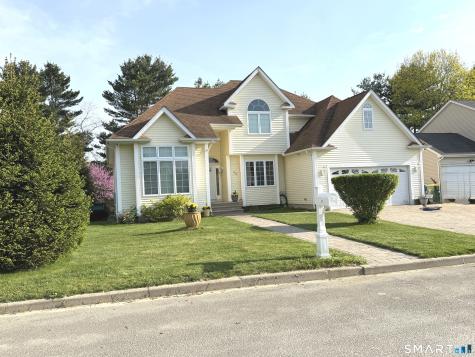 35 Emerald Pines Road Waterbury CT 06704