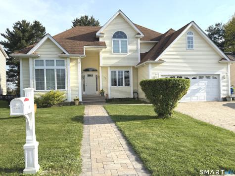 35 Emerald Pines Road Waterbury CT 06704