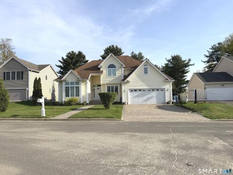 35 Emerald Pines Road Waterbury CT 06704