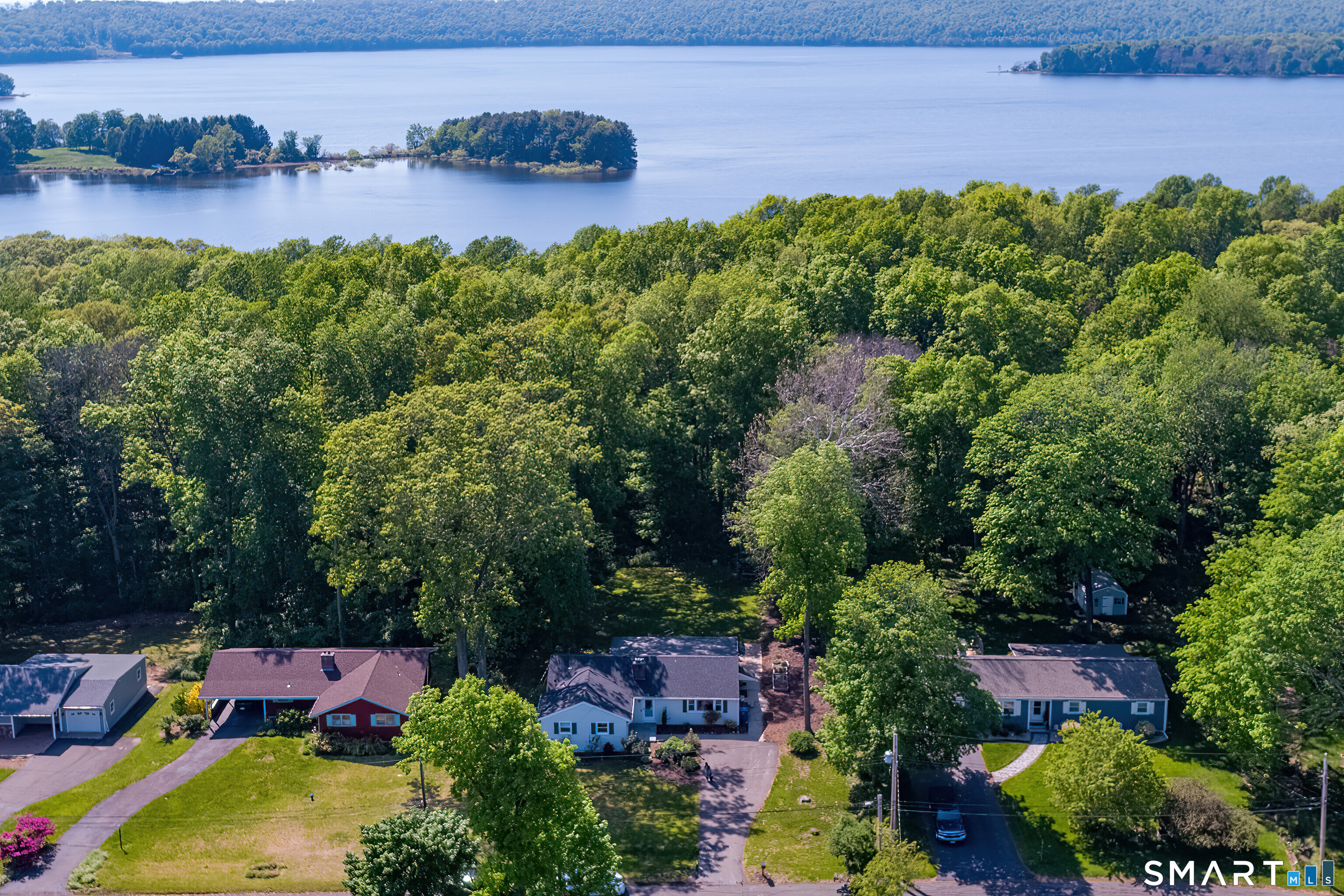 34 Evergreen Drive North Branford CT 06471