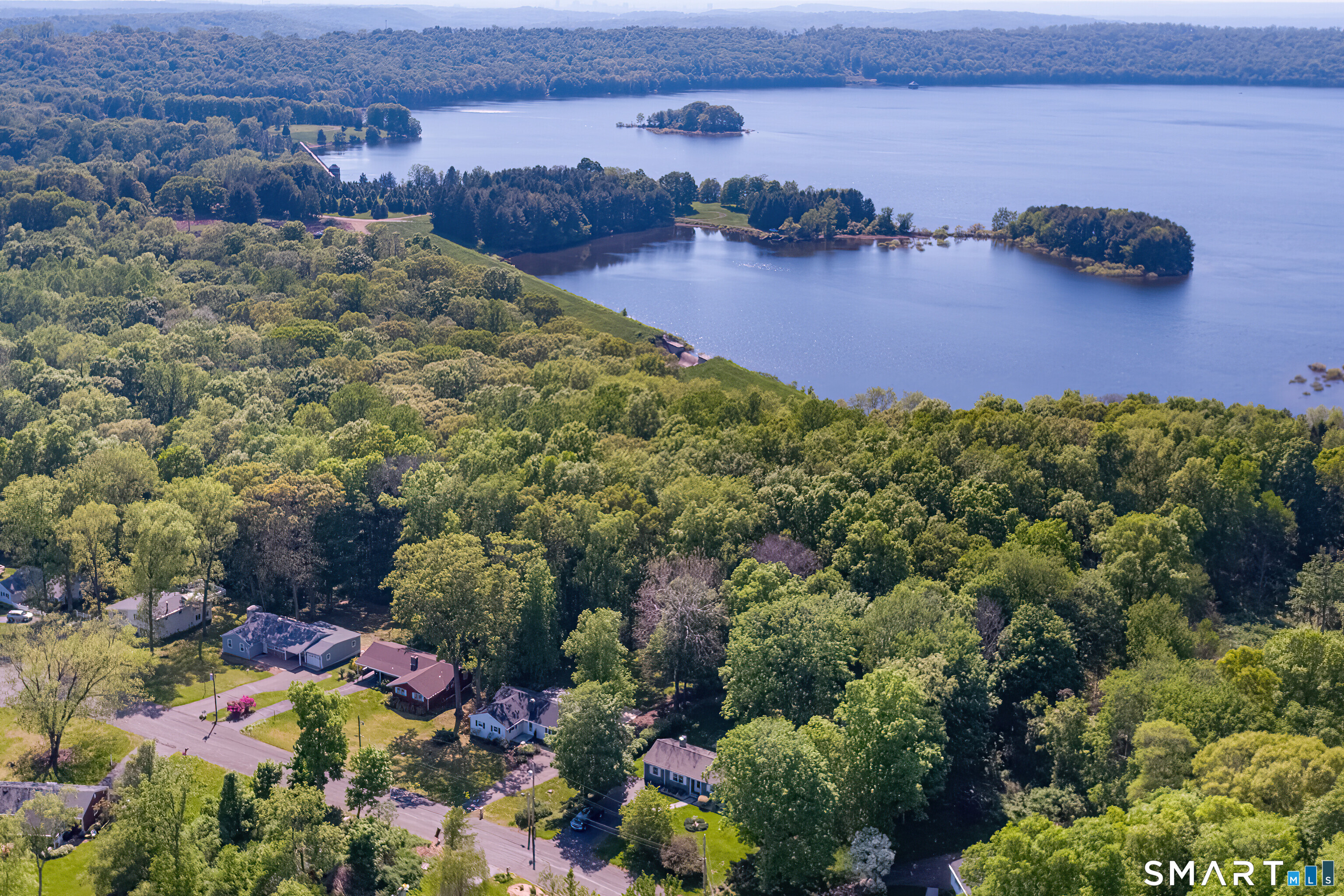 34 Evergreen Drive North Branford CT 06471