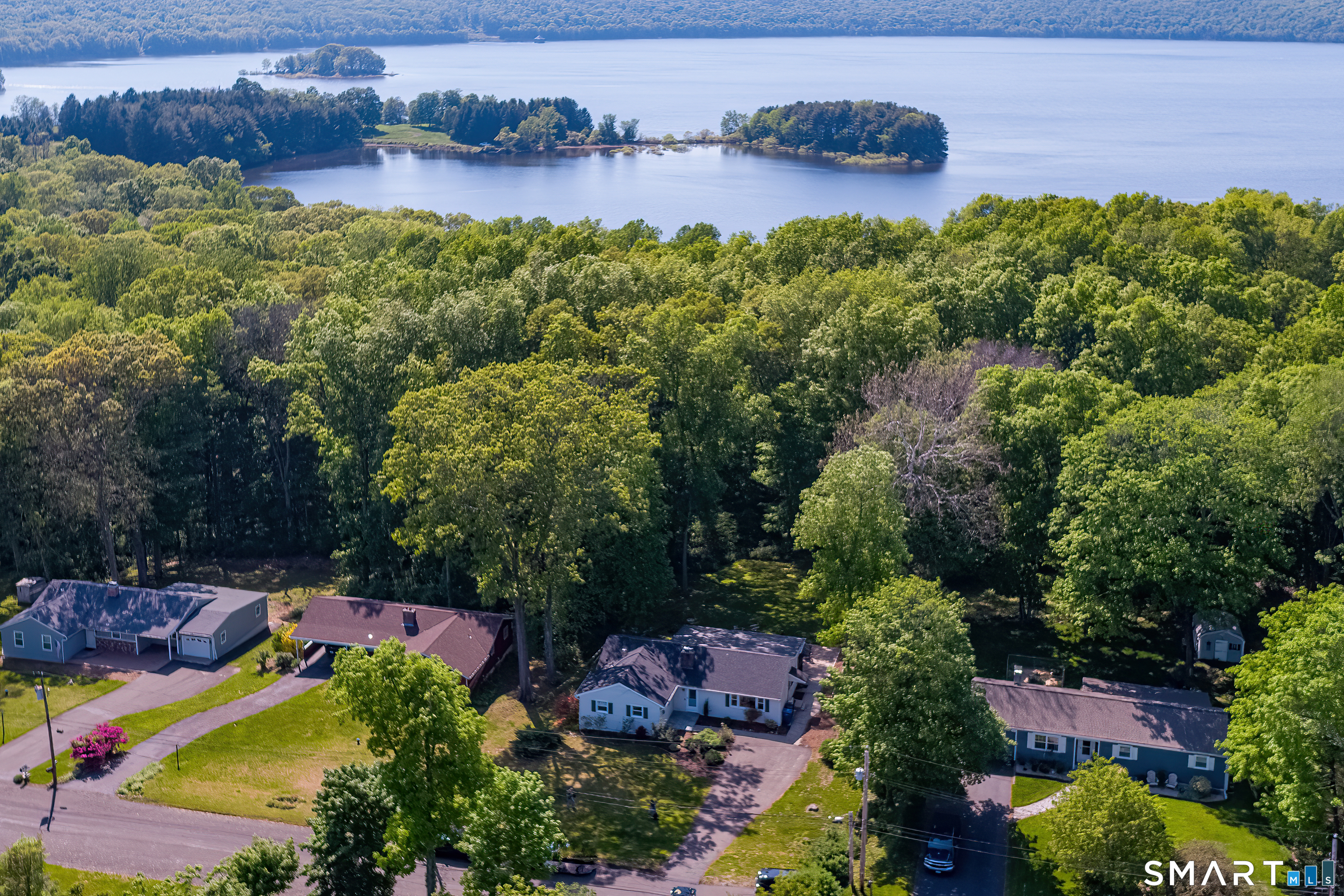 34 Evergreen Drive North Branford CT 06471