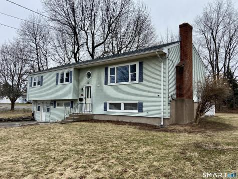 52 Lawton Road Manchester CT 06042