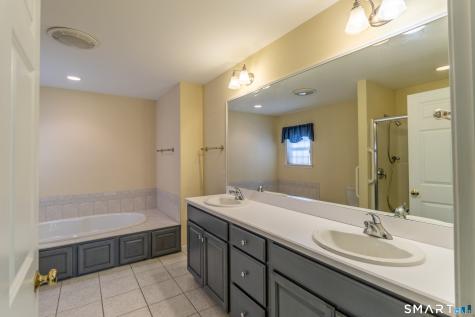 26 Laurel Ridge East Hampton CT 06424