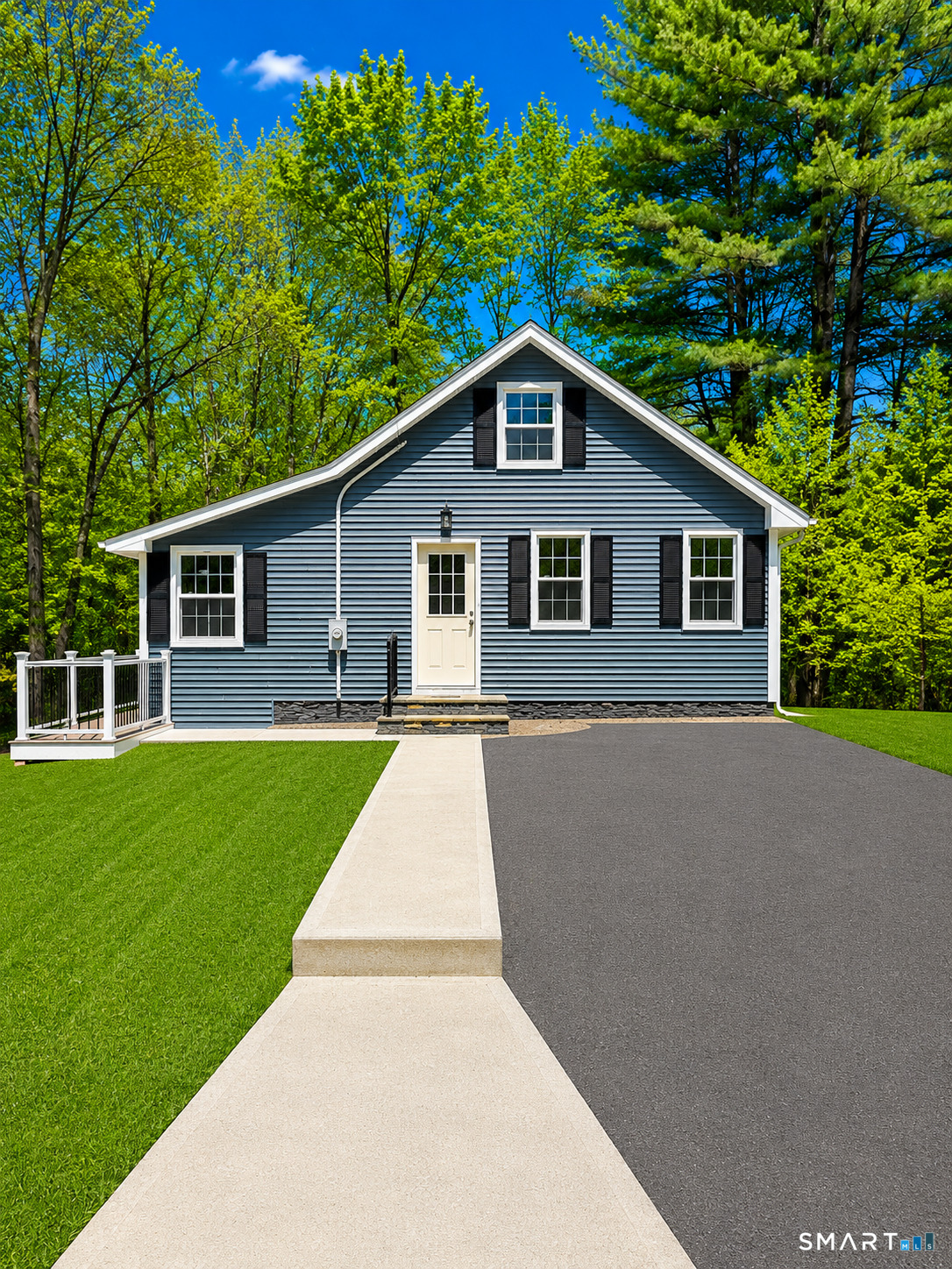 15 Towner Lane Oxford CT 06478
