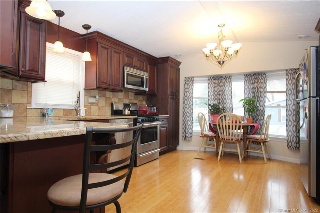 22 Laurel View Wallingford CT 06492