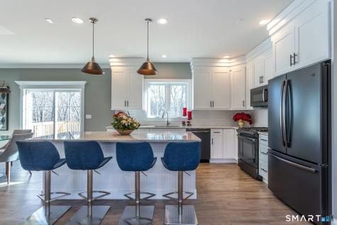 24 Deerwood Road Oxford CT 06478