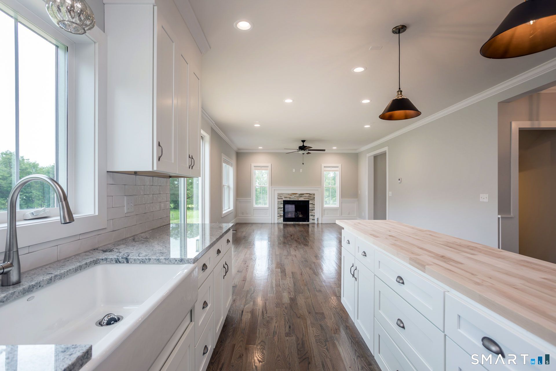 24 Deerwood Road Oxford CT 06478