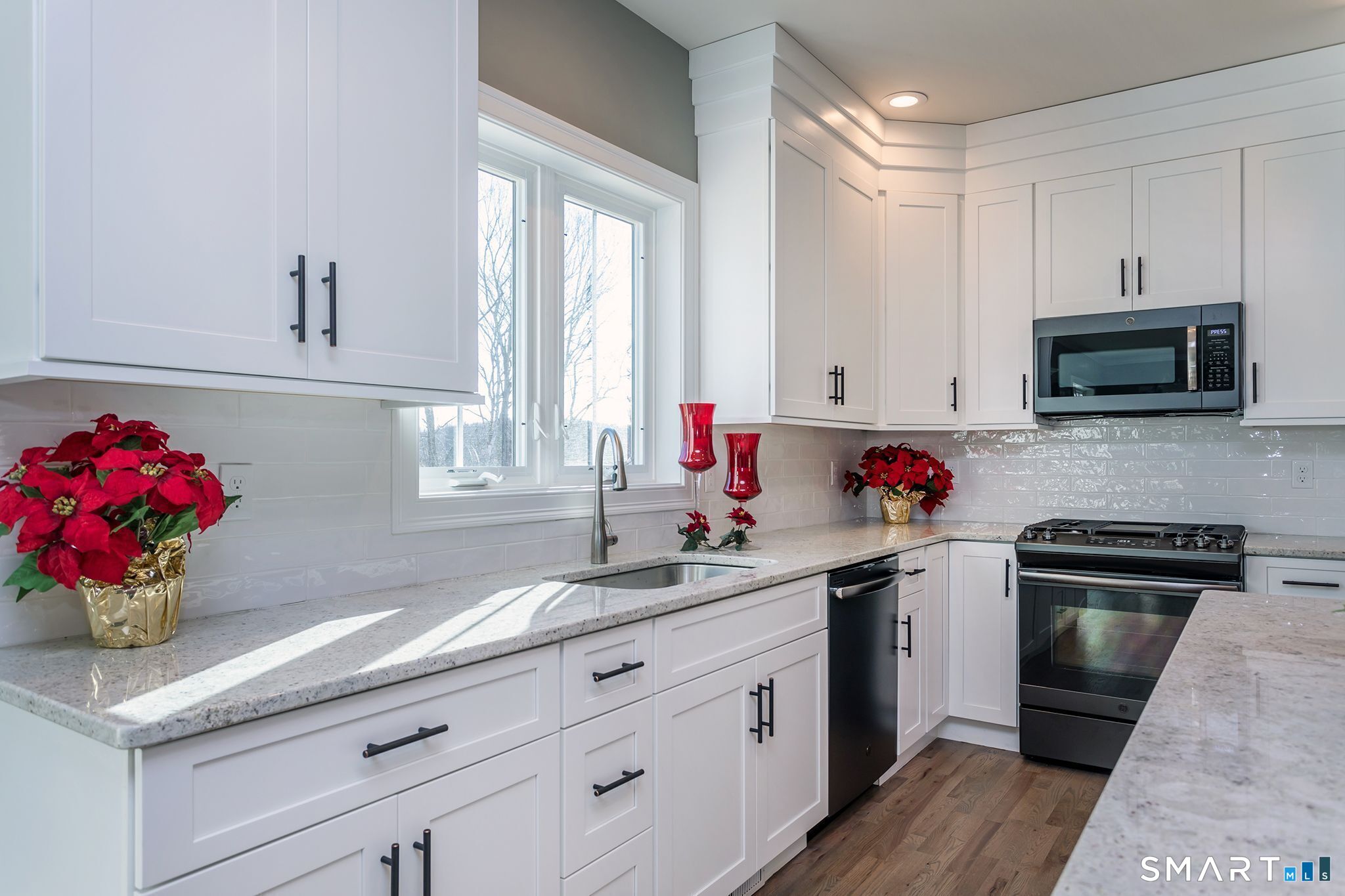 24 Deerwood Road Oxford CT 06478