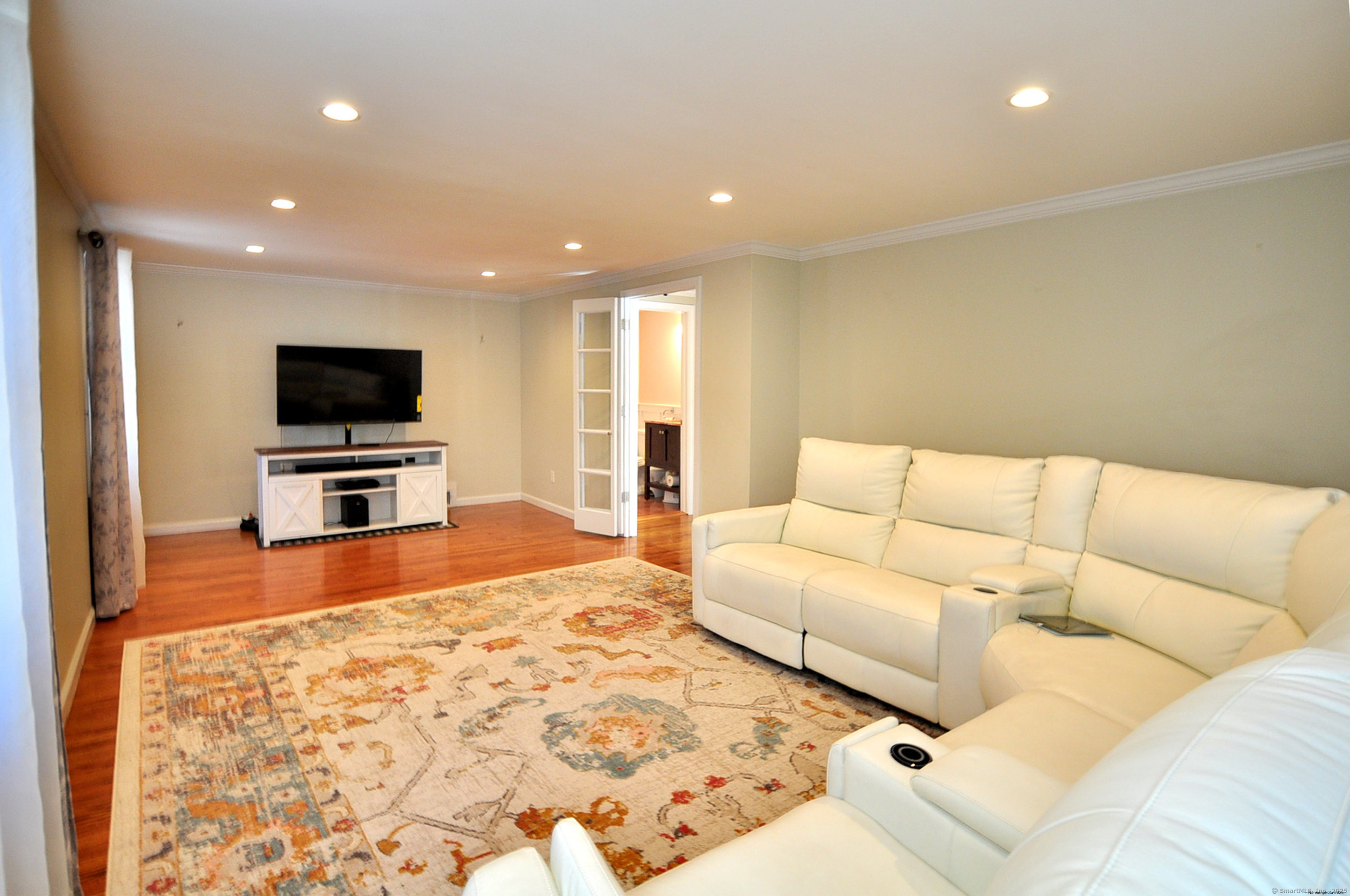 274 Smith Street South Windsor CT 06074