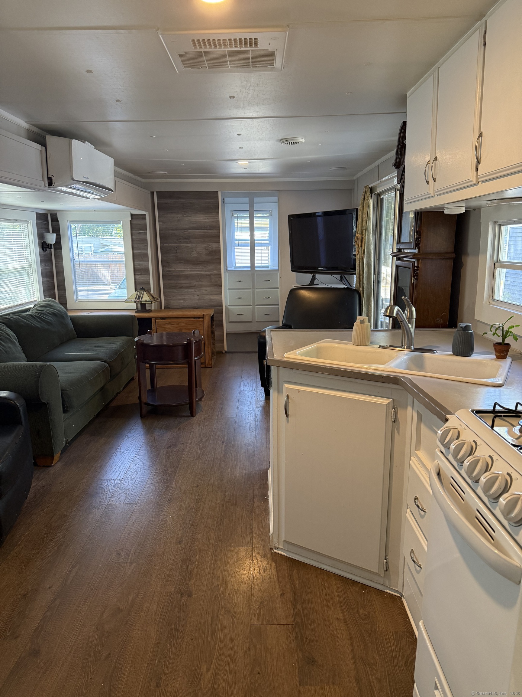 10 Conrad Park Killingly CT 06241