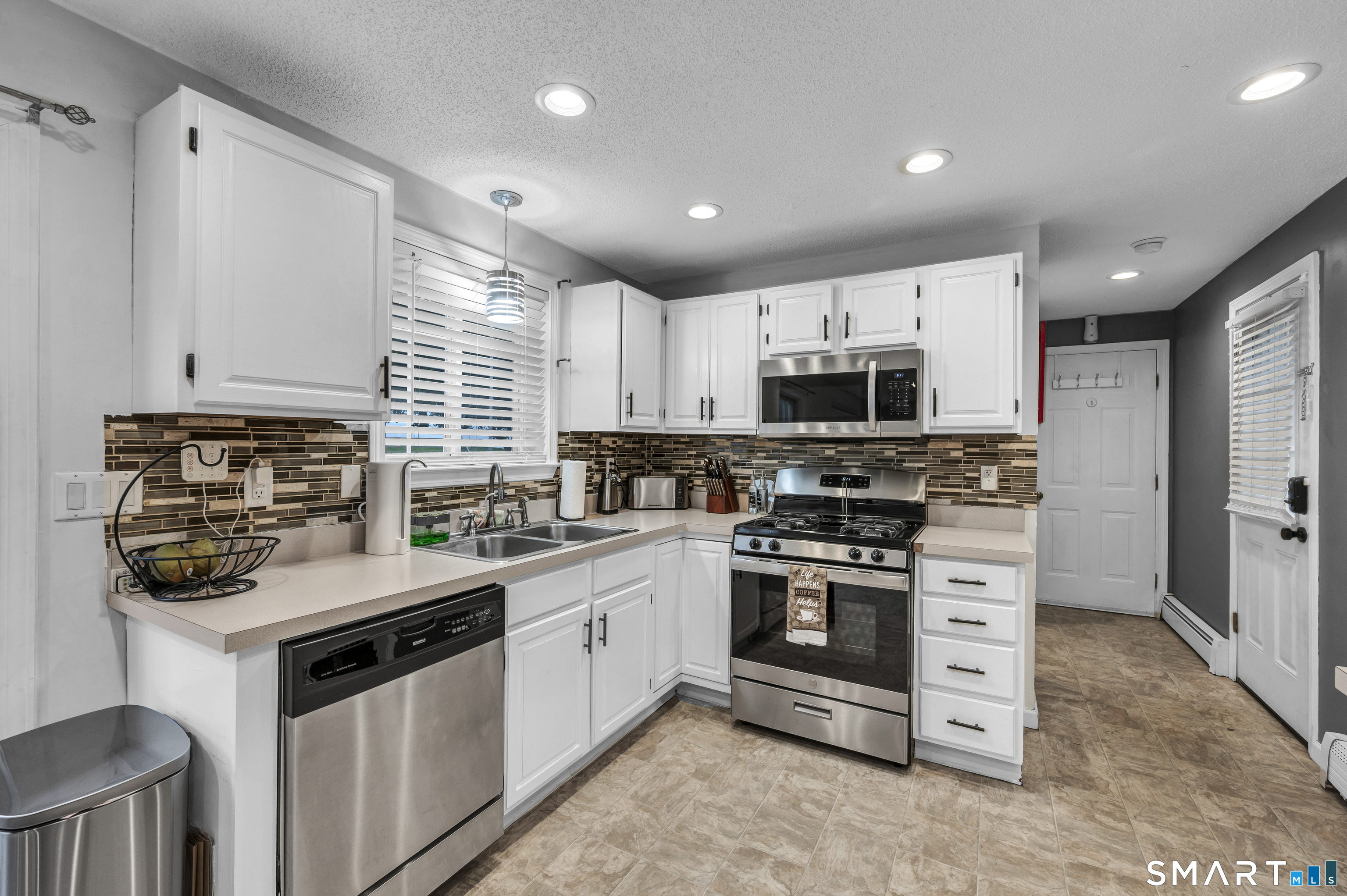 5 Bentley Drive Manchester CT 06040