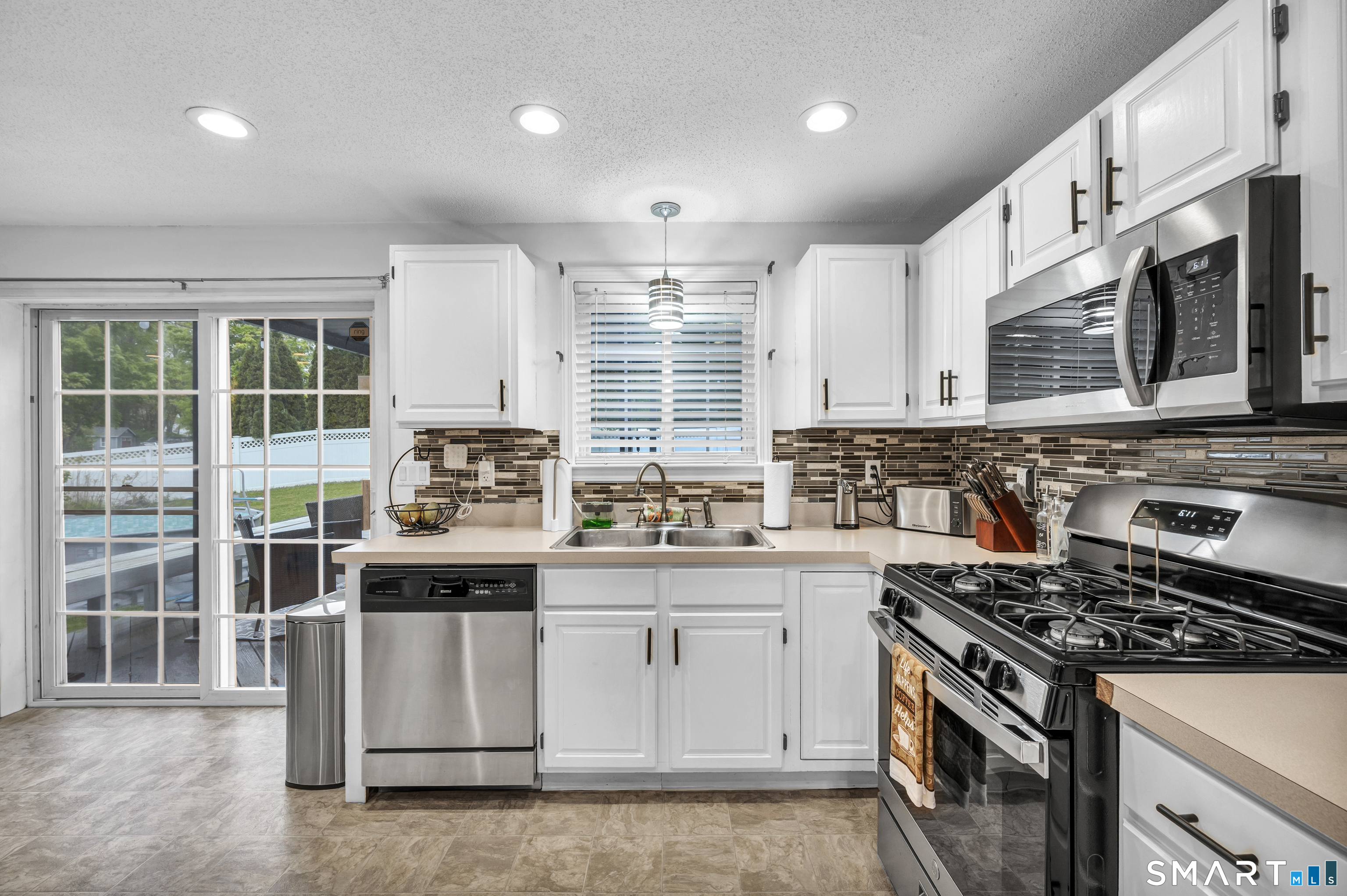 5 Bentley Drive Manchester CT 06040