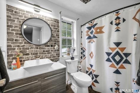 5 Bentley Drive Manchester CT 06040