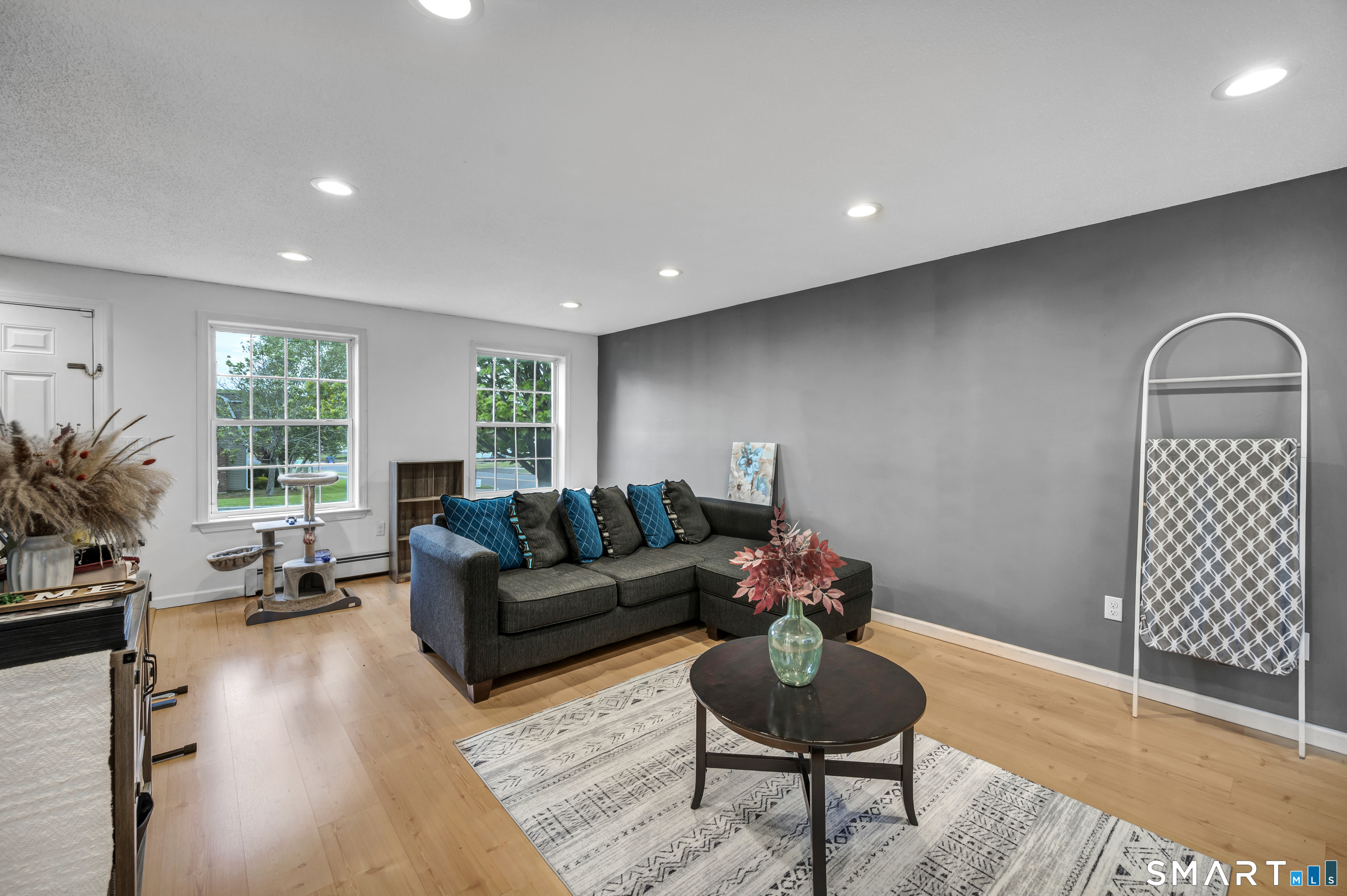 5 Bentley Drive Manchester CT 06040