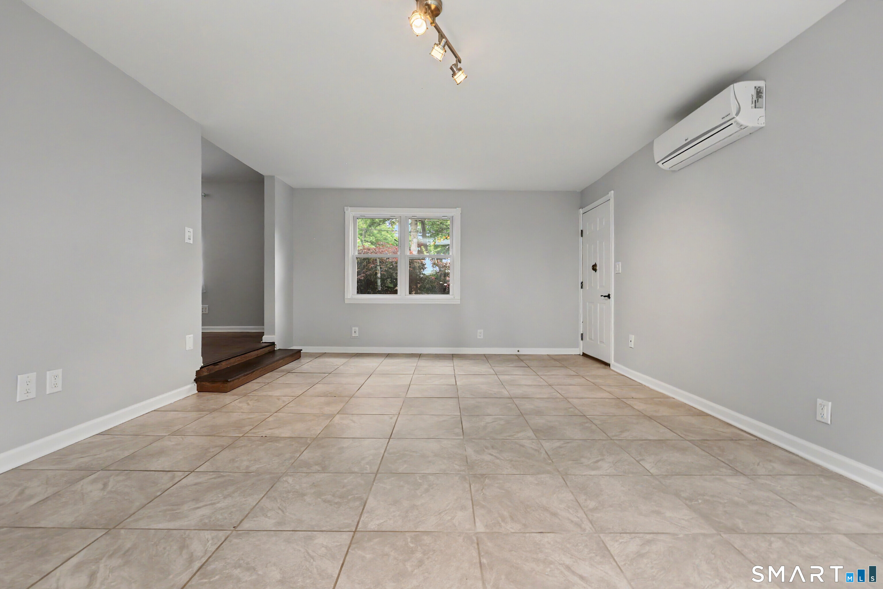 15 Whitwell Street Milford CT 06460