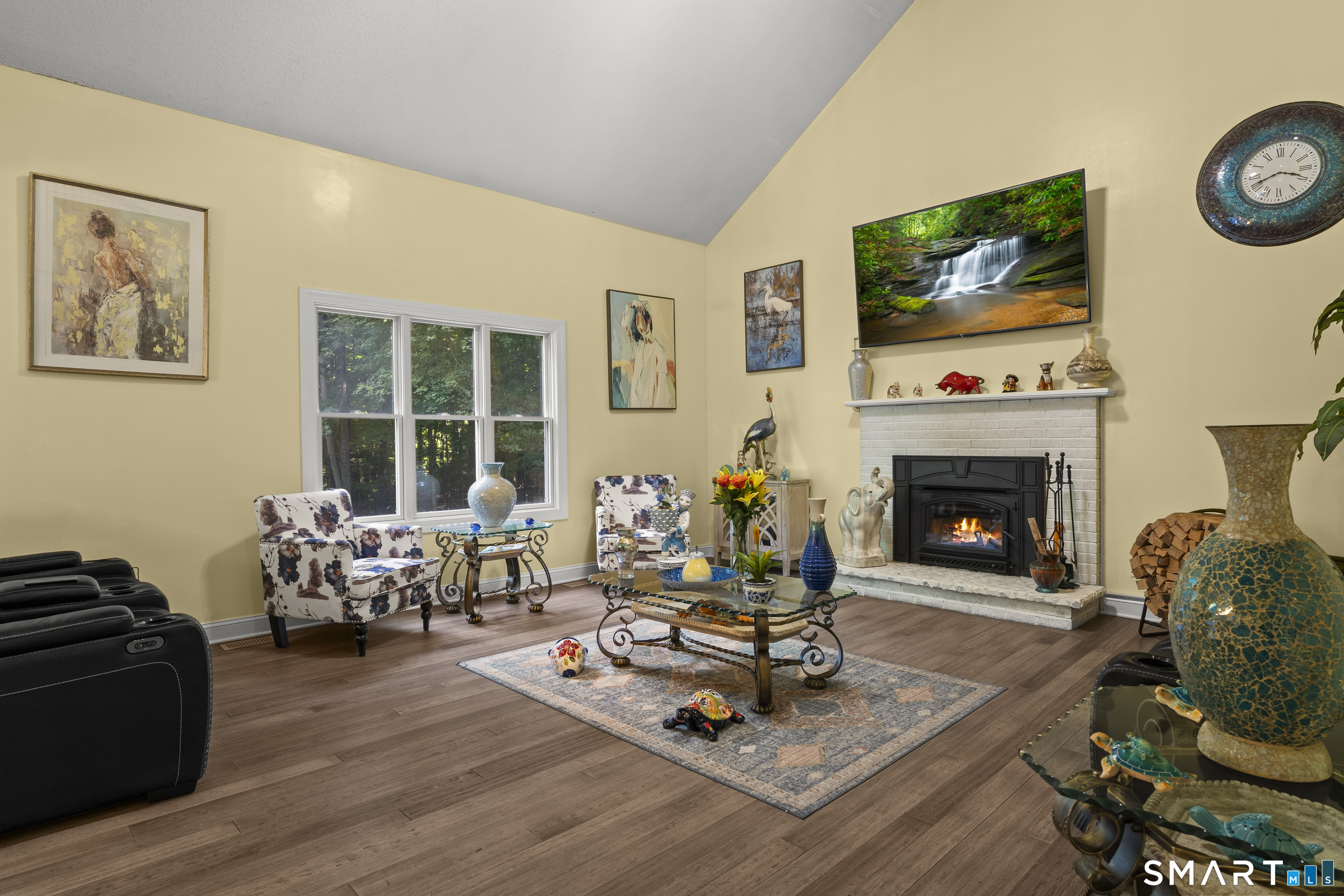 87 Avebury Lane Tolland CT 06084