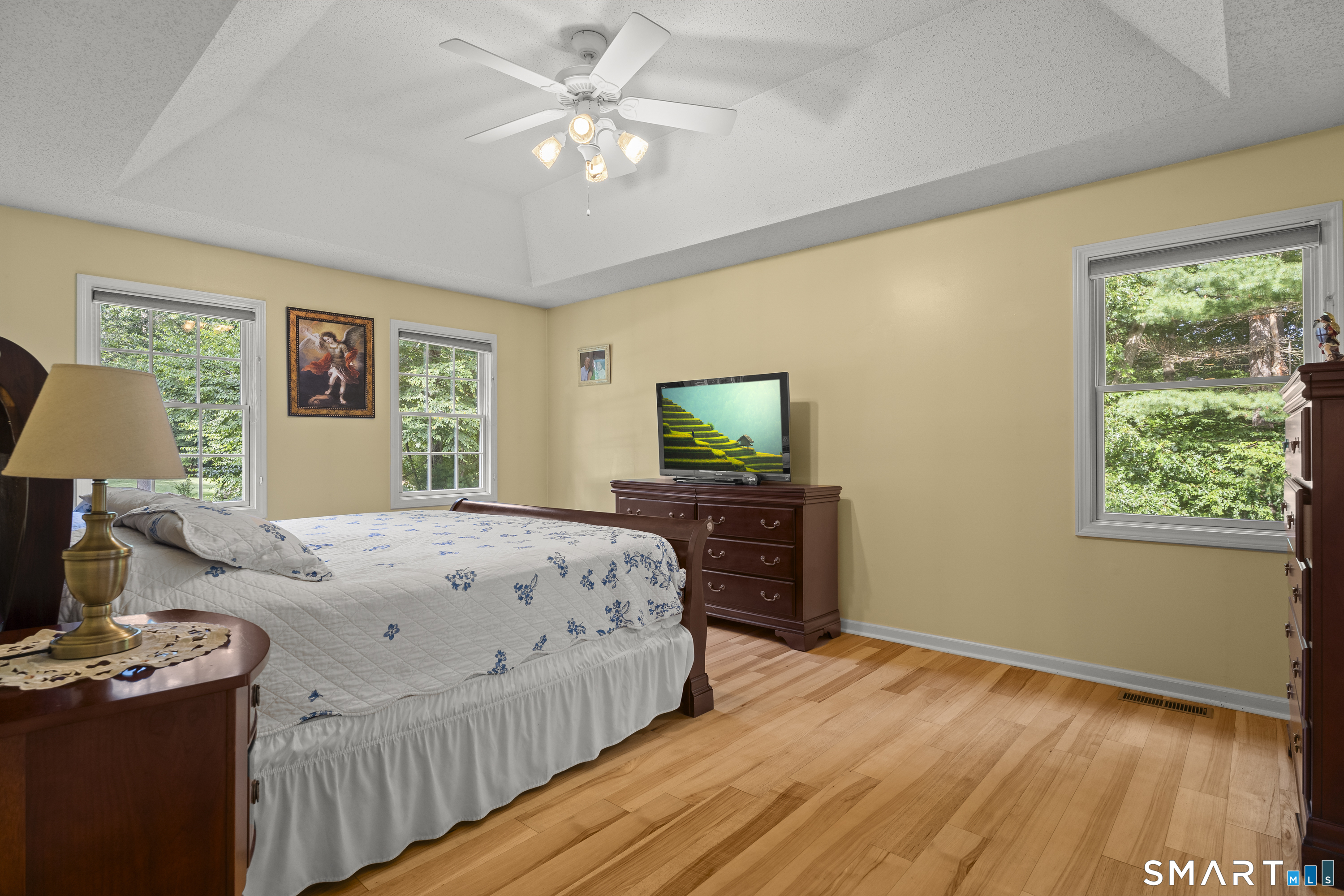 87 Avebury Lane Tolland CT 06084