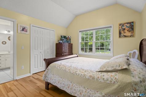 87 Avebury Lane Tolland CT 06084