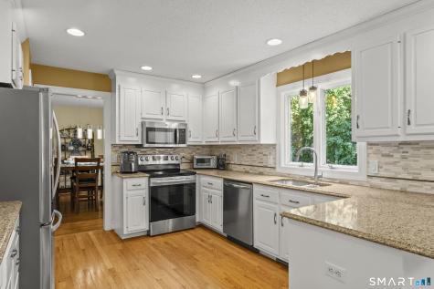 87 Avebury Lane Tolland CT 06084