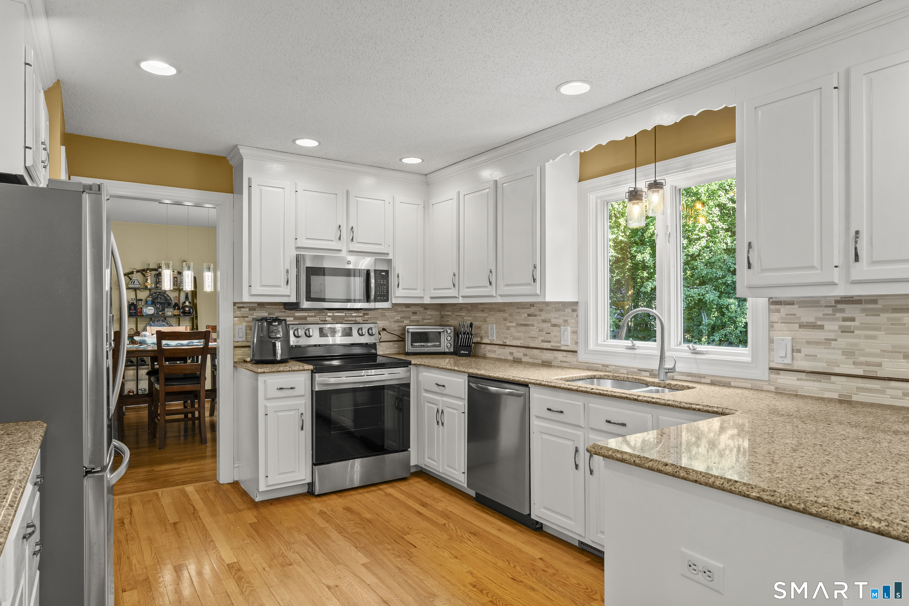 87 Avebury Lane Tolland CT 06084