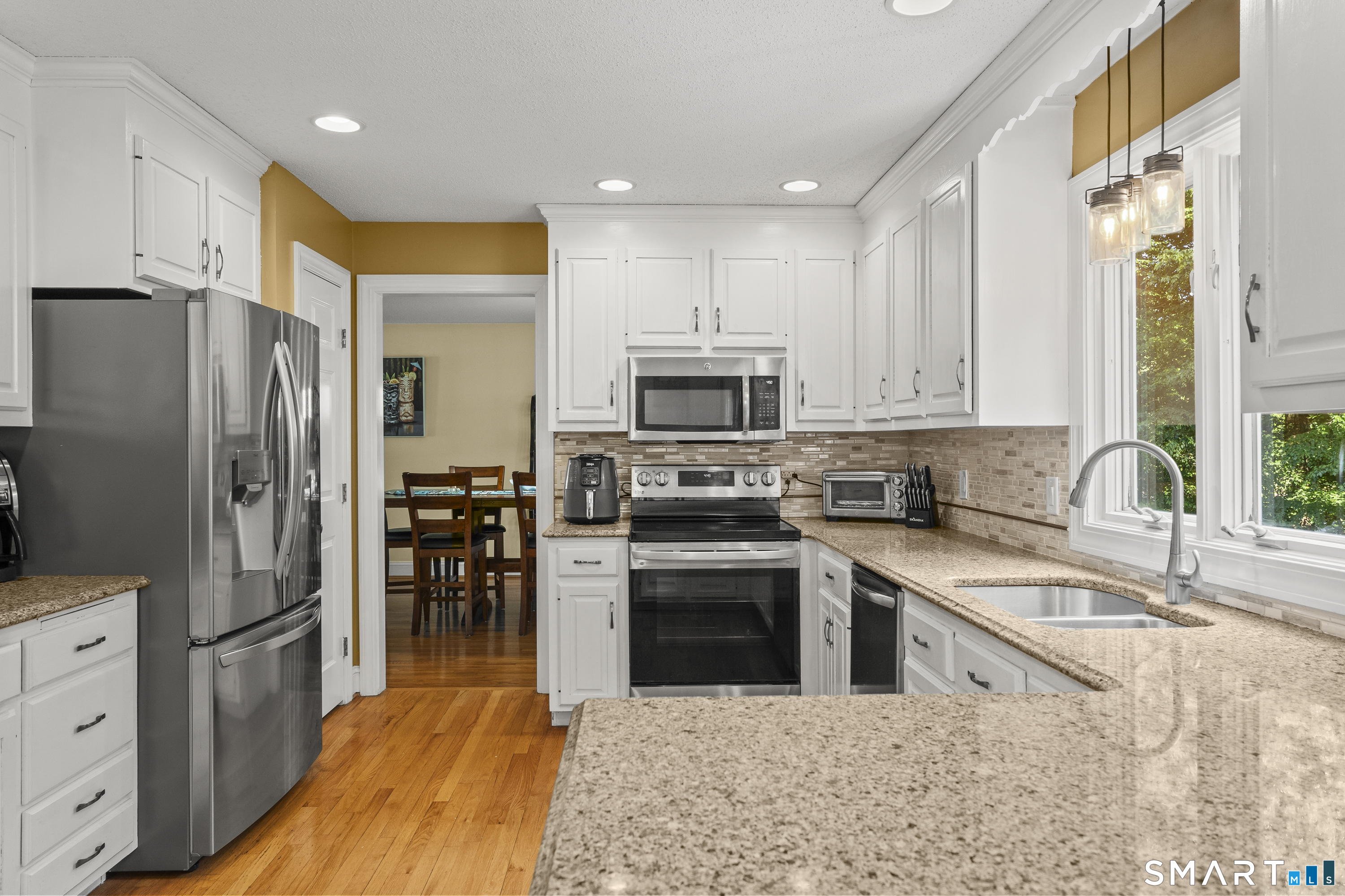 87 Avebury Lane Tolland CT 06084