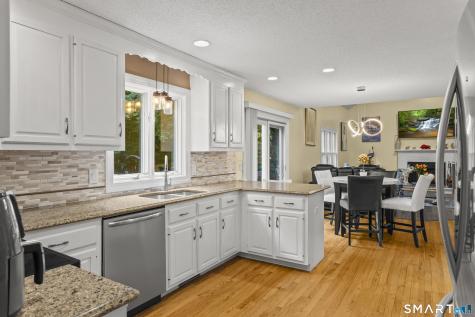 87 Avebury Lane Tolland CT 06084