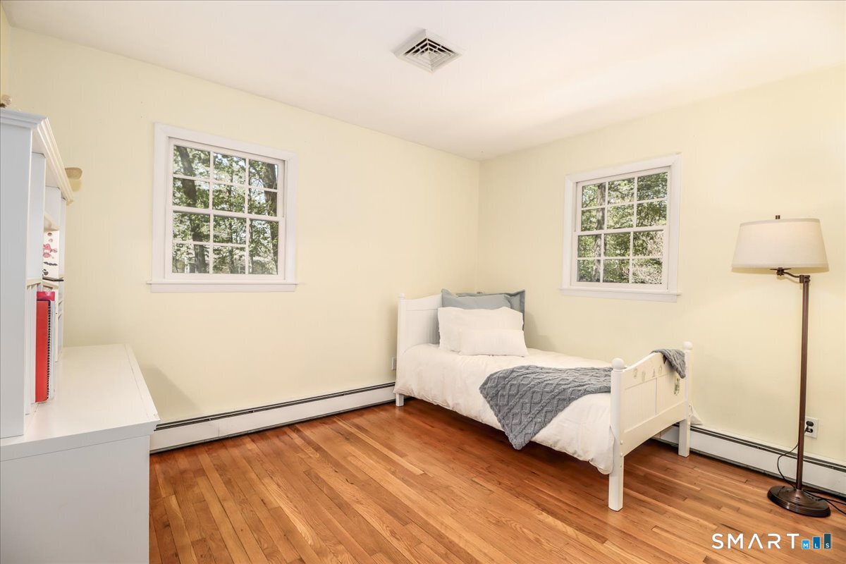 28 Fieldcrest Drive Ridgefield CT 06877