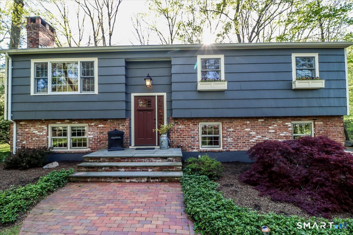 28 Fieldcrest Drive Ridgefield CT 06877