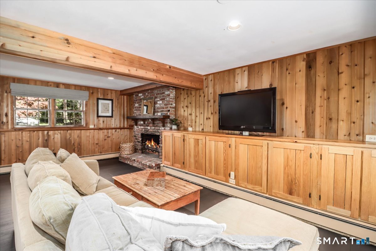 28 Fieldcrest Drive Ridgefield CT 06877