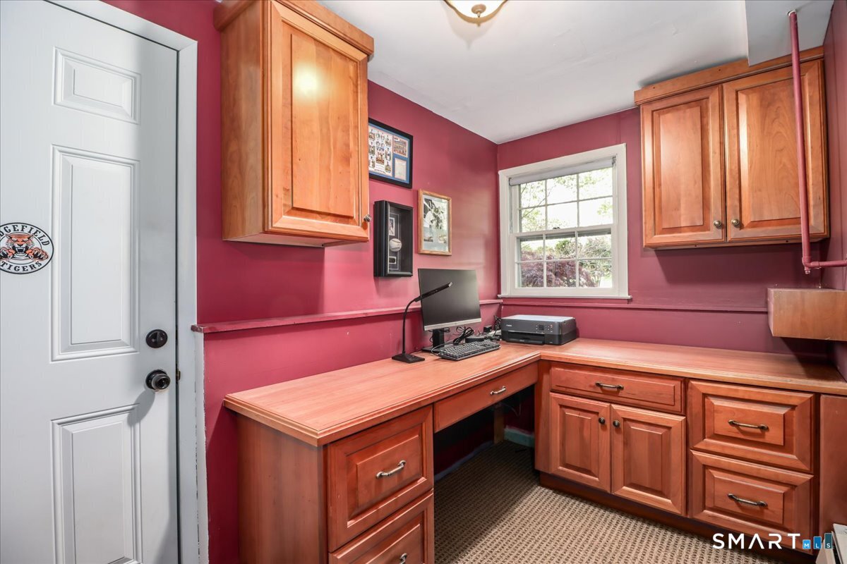 28 Fieldcrest Drive Ridgefield CT 06877