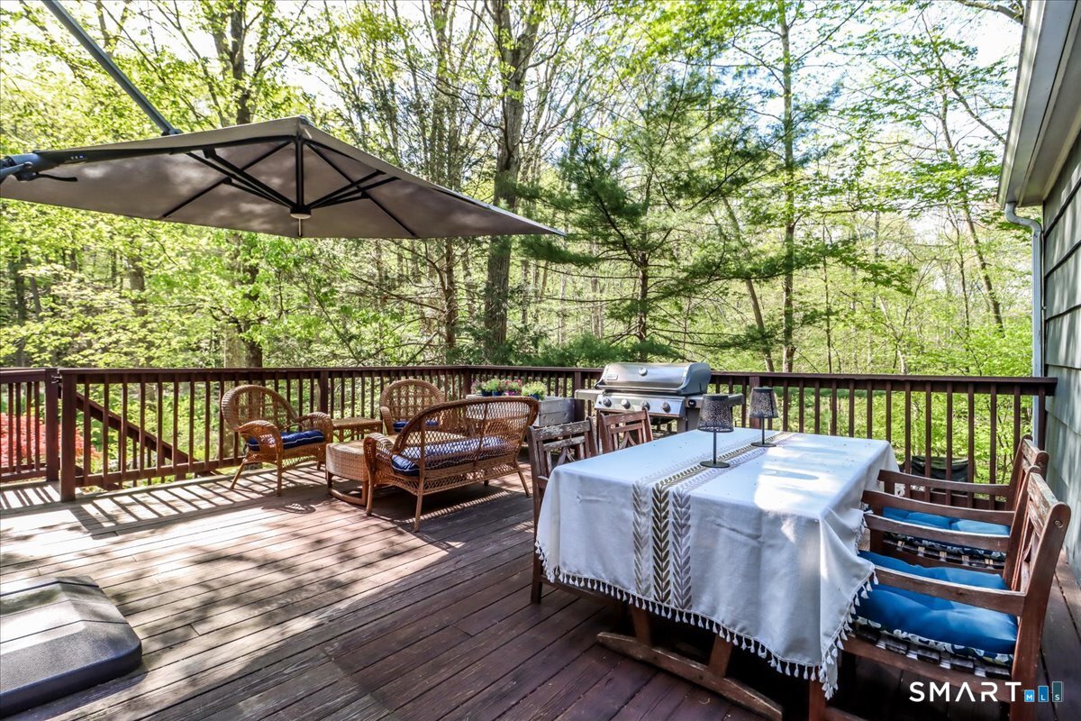 28 Fieldcrest Drive Ridgefield CT 06877