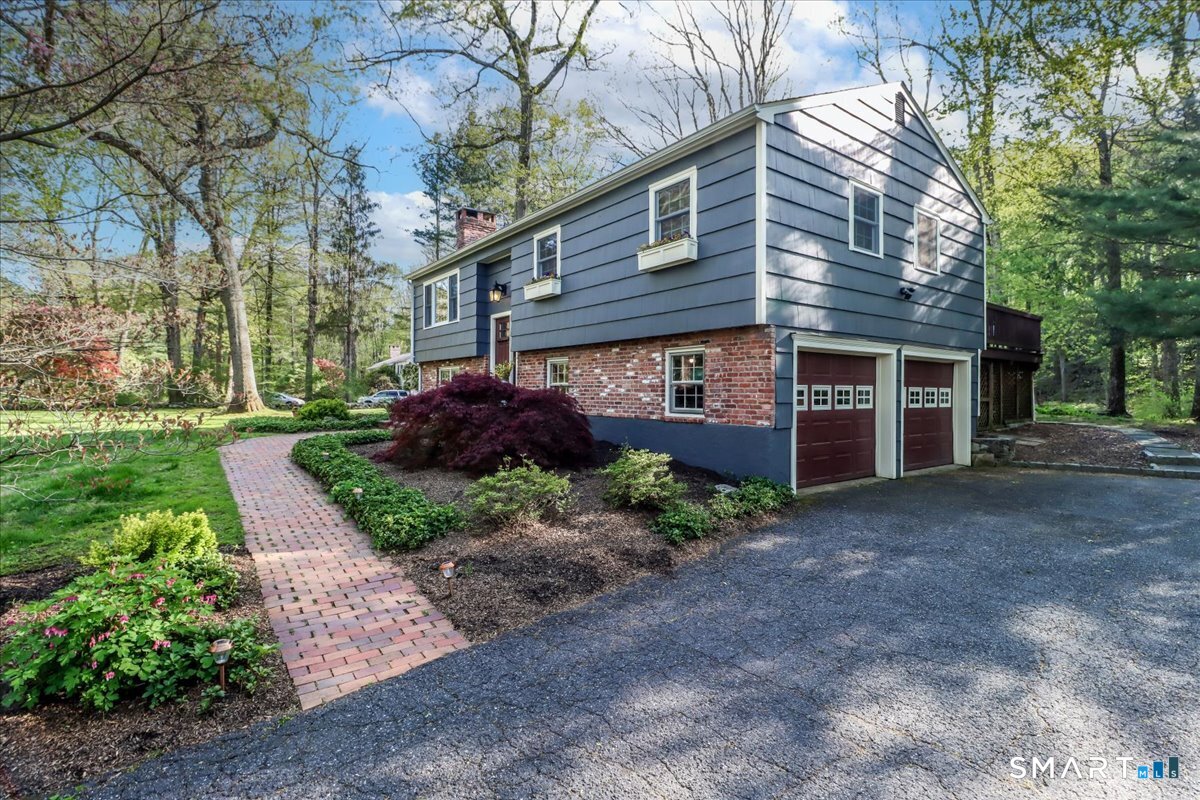 28 Fieldcrest Drive Ridgefield CT 06877