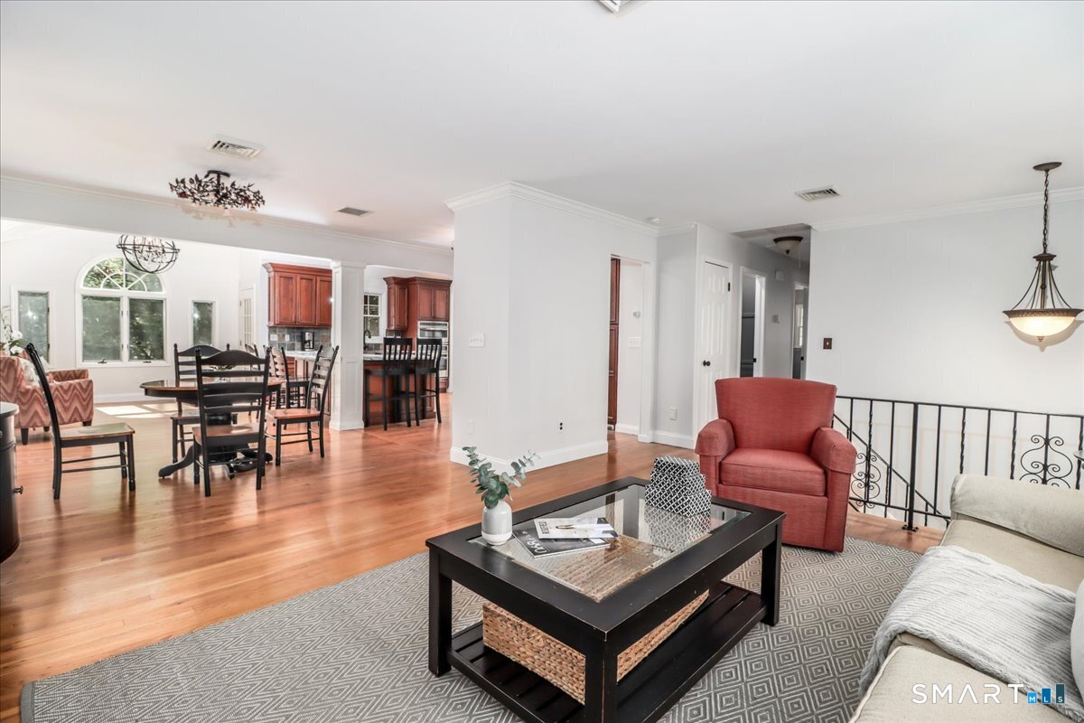 28 Fieldcrest Drive Ridgefield CT 06877
