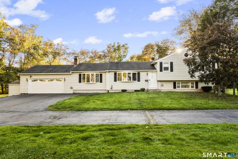 11 Peters Court North Haven CT 06473
