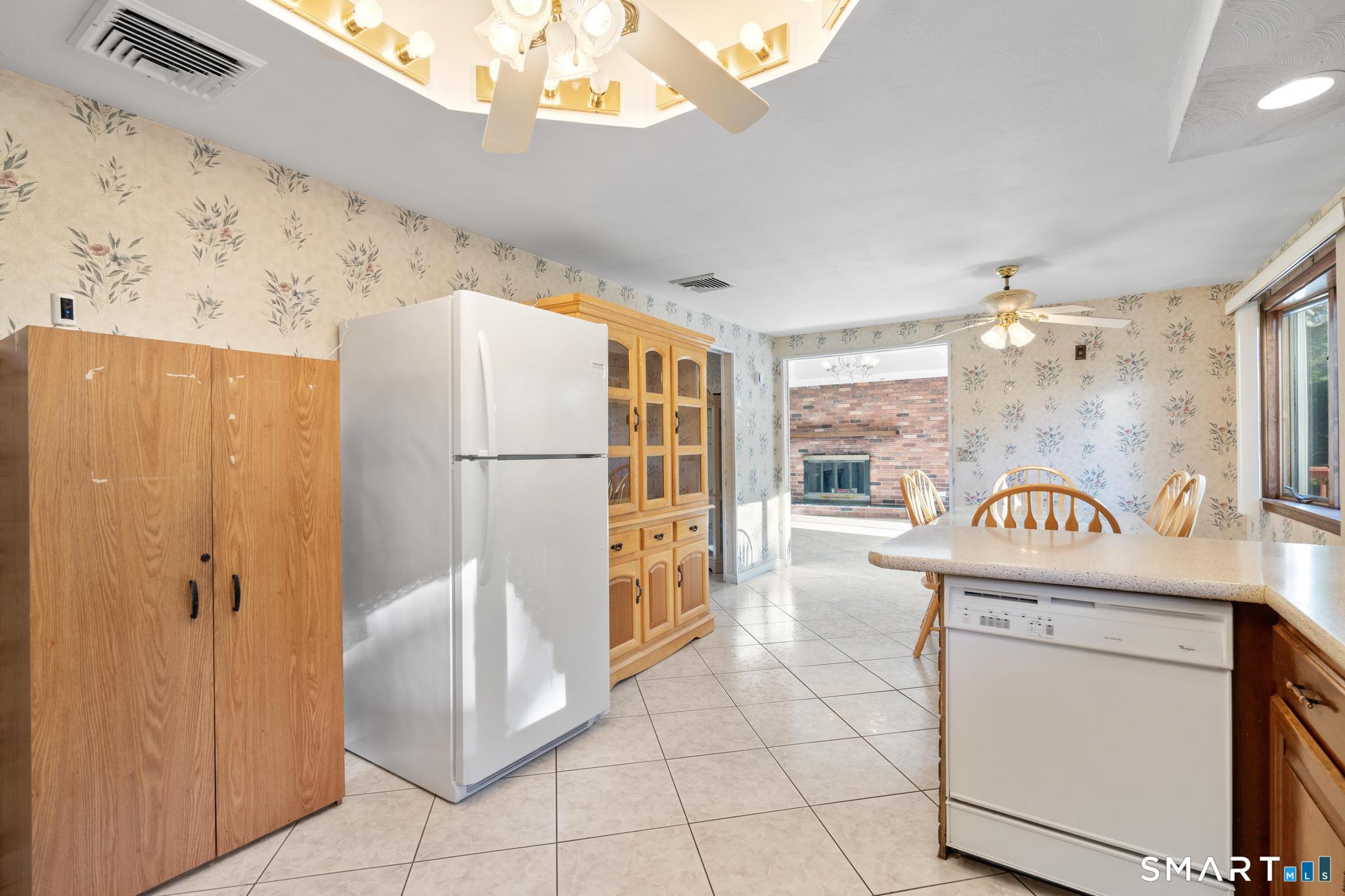 11 Peters Court North Haven CT 06473