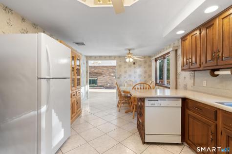 11 Peters Court North Haven CT 06473