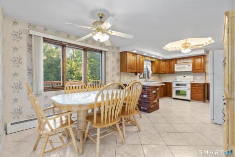 11 Peters Court North Haven CT 06473