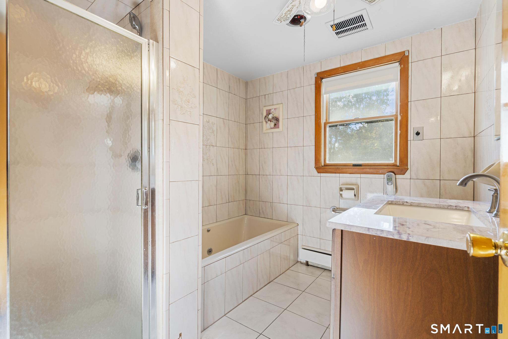 11 Peters Court North Haven CT 06473