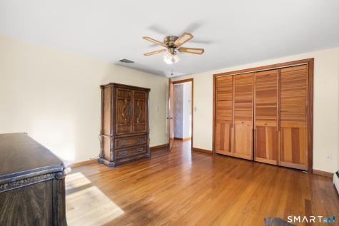 11 Peters Court North Haven CT 06473
