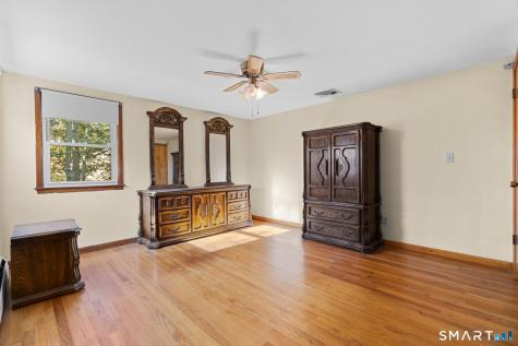 11 Peters Court North Haven CT 06473