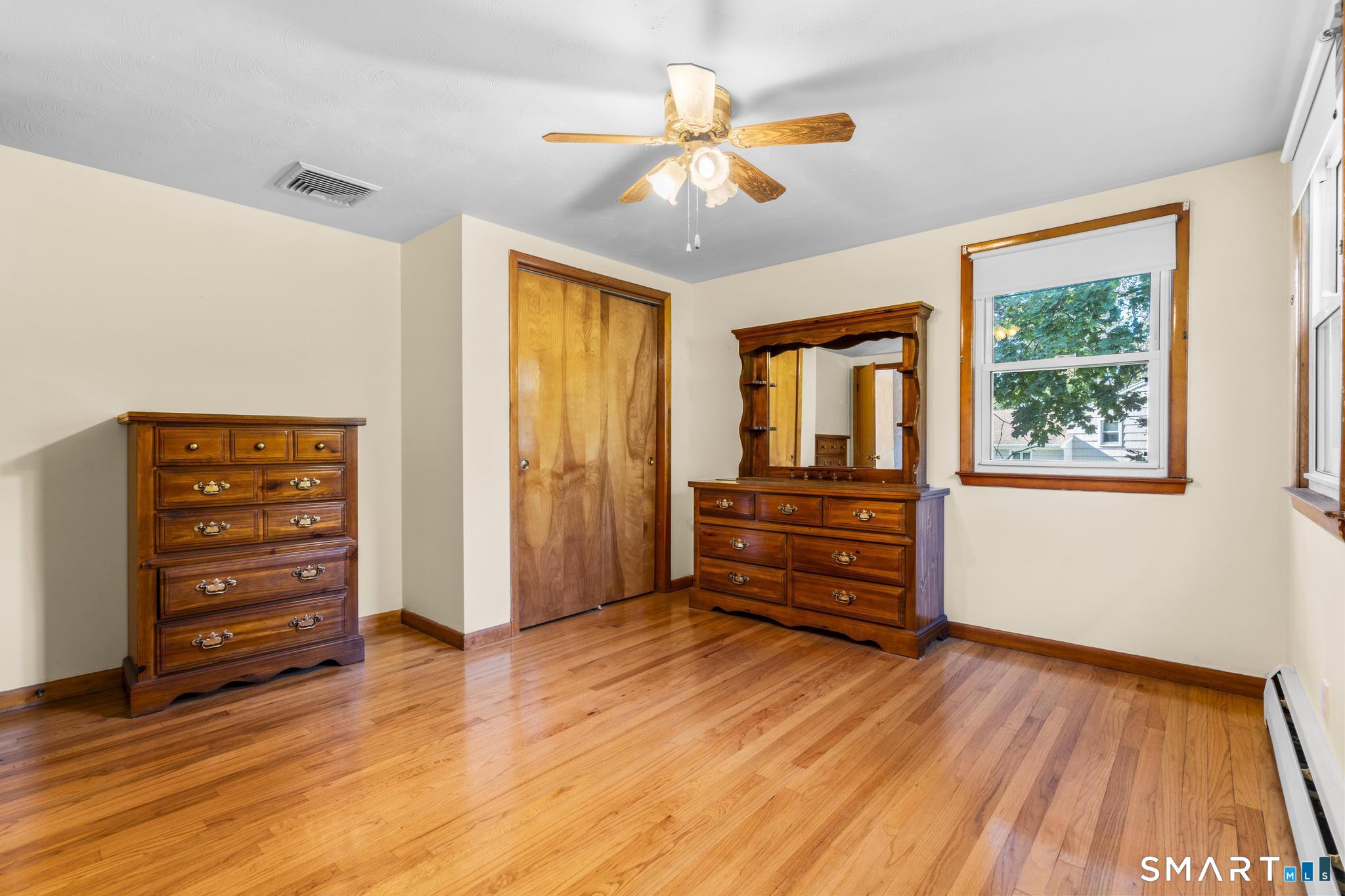 11 Peters Court North Haven CT 06473