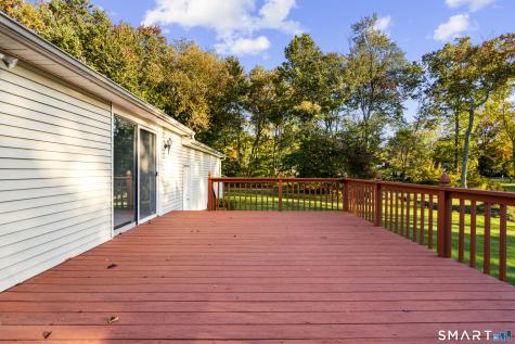 11 Peters Court North Haven CT 06473