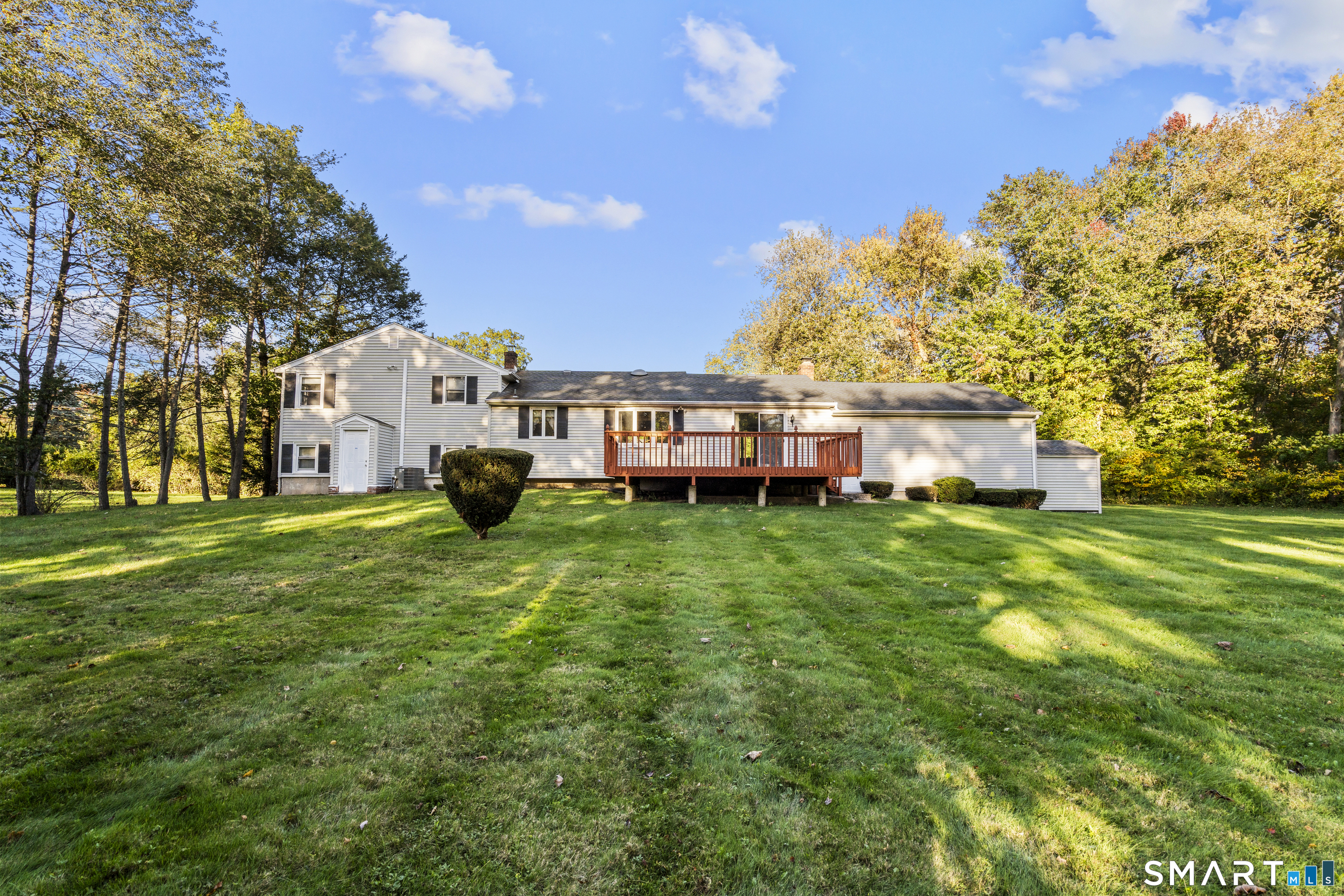 11 Peters Court North Haven CT 06473