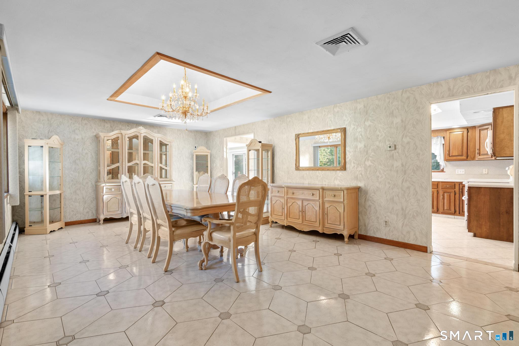 11 Peters Court North Haven CT 06473