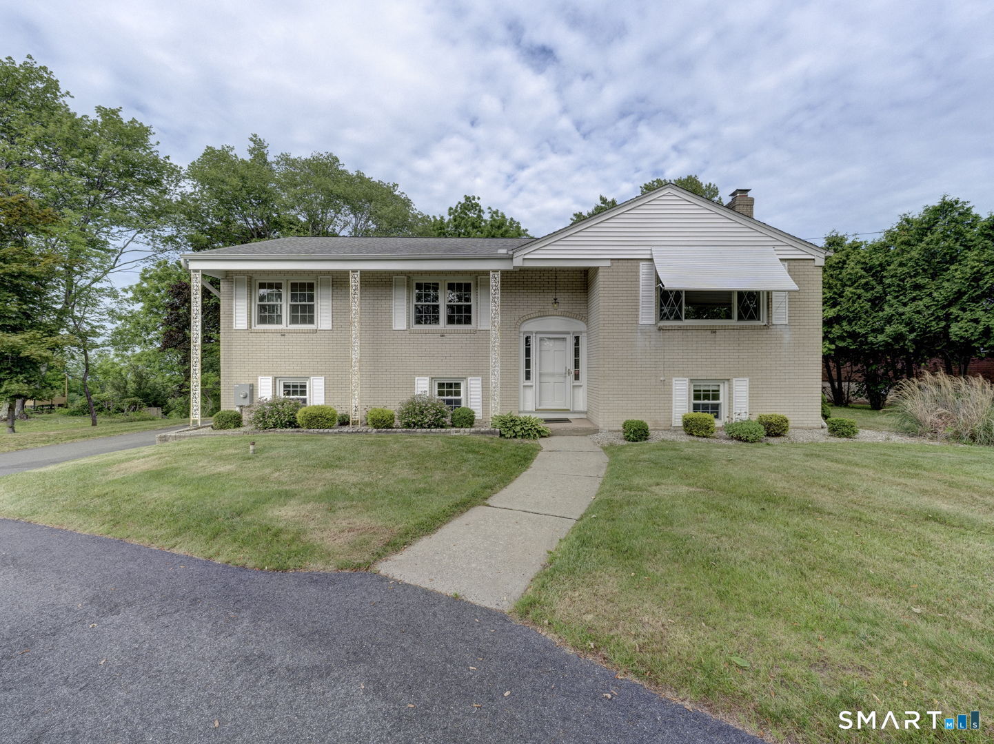 390 Ballfall Road Middletown CT 06457